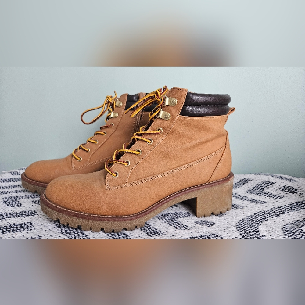Rampage Mabry women's boots size 9.5M